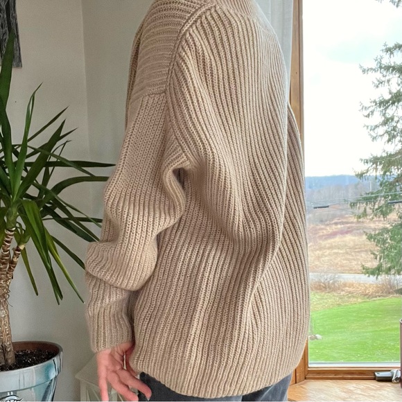 Aritzia Wilfred Belize Sweater Oxford Tan - Picture 5 of 7